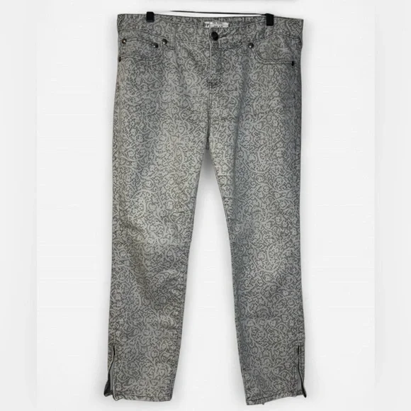 Free People Denim Gray Lace Print Skinny Zipper Ankle Jeans Size 29 FAIR - Picture 10 of 14